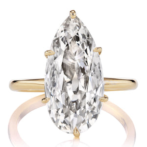 Stunning 4-carat Pear Shaped Diamond Engagement Ring